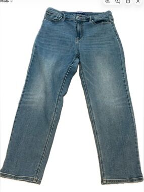 ***Scotch & Soda High-Rise Straight Leg Ankle/ Cropped Jeans in a mid Blue Wash
